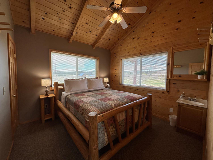 Bedroom 4, Mount Peale Country Inn, San Juan