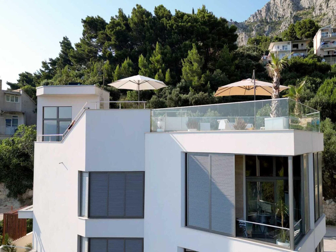 Primary image, Spacious Villa Apartment With Seaview, Imotski