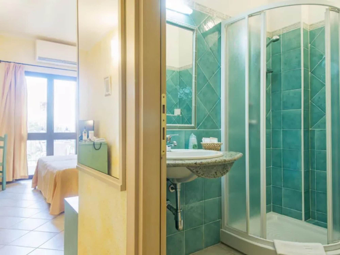 Bathroom 4, Studio in Meernahe auf Sardinien, Nuoro