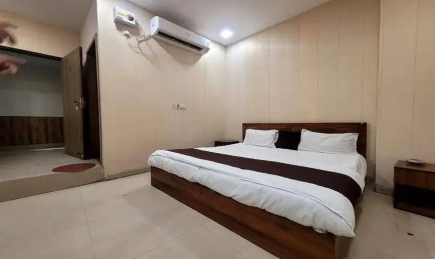 Room 4, Fabhotel Blest Inn, Delhi