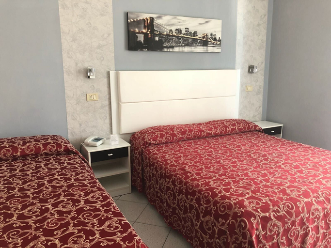 Bedroom 3, Hotel Mizar, Rimini