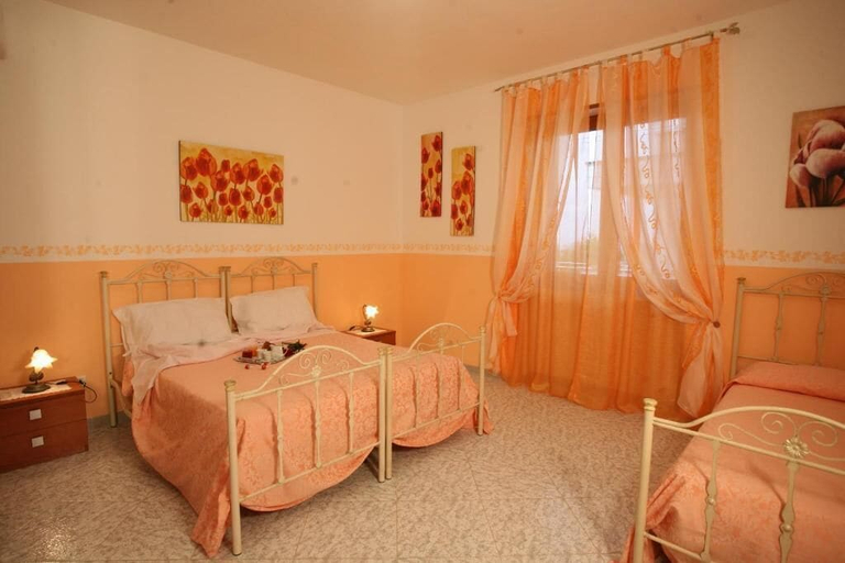 Bedroom 3, A Casa di Giordy B&B, Lecce