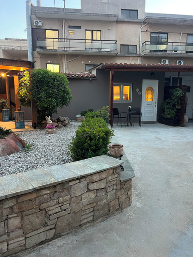 Exterior & Views 2, Garden Square Inn, Attica