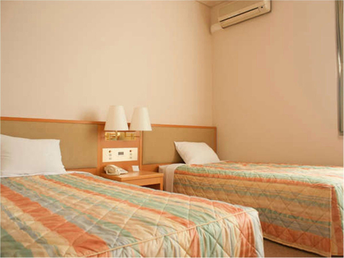 Bedroom 4, Tsuguro Kogenso, Maniwa