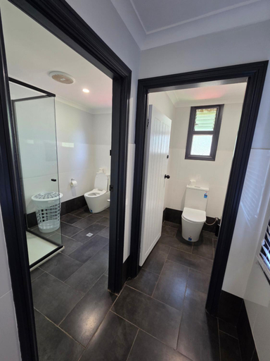 Bathroom 3, The Rec Hotel Waroona, Waroona