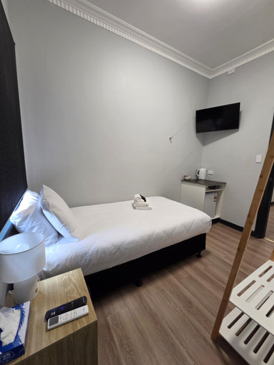 Bedroom 2, The Rec Hotel Waroona, Waroona