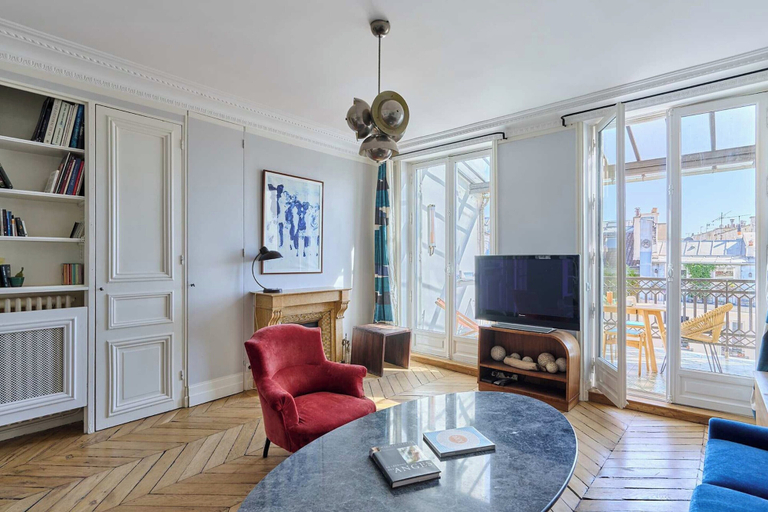 Living area 2, Superb Flat With Terrace in the Centre of Paris, Paris