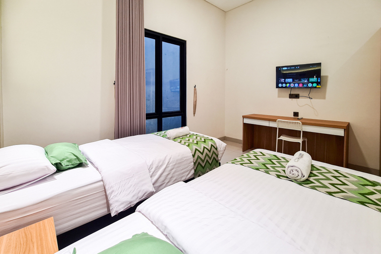 Bedroom 2, Elevee Home near Alun-alun Purbalingga Syariah, Purbalingga