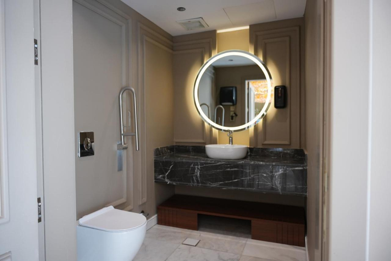 4, Royal Palace Hotel - Al Olaya, Riyadh