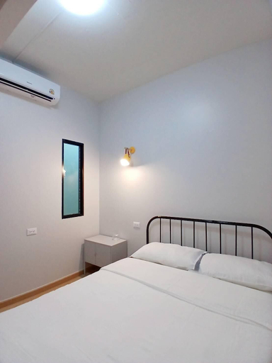 Room 2, YOOSABAI HOSTEL AND GUESTHOUSE, Bang Khae