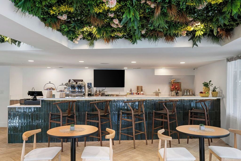 Dining, The Botanica, Broward