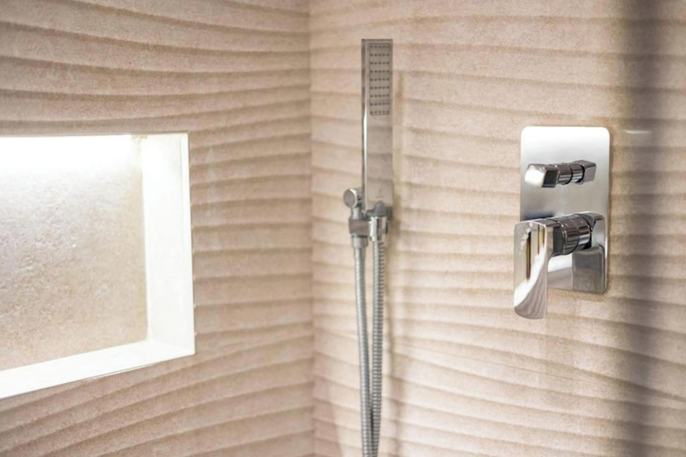 Bathroom 3, Miramare Apartments, Vlorës