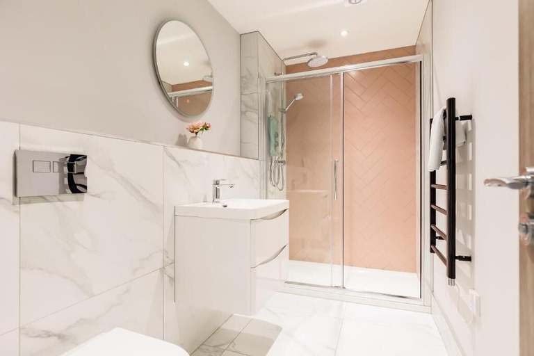 Bathroom 3, Tower House Apartments, Poole