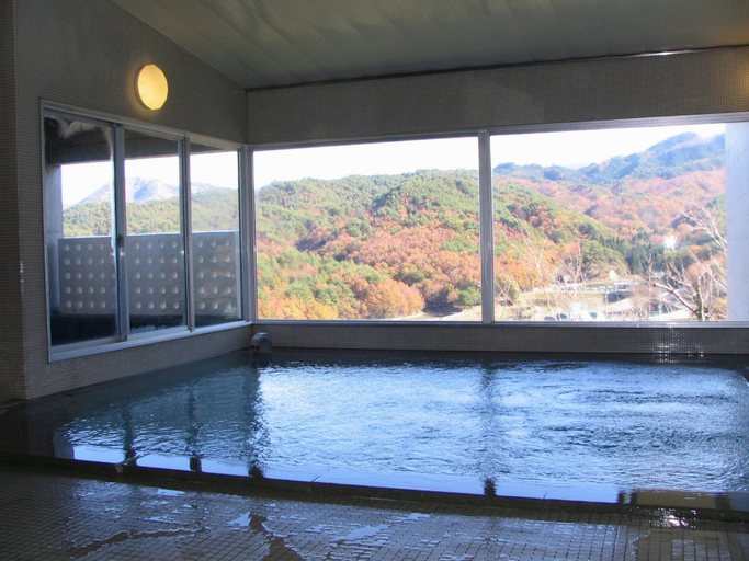 Sport & Beauty 4, Tsuguro Kogenso, Maniwa