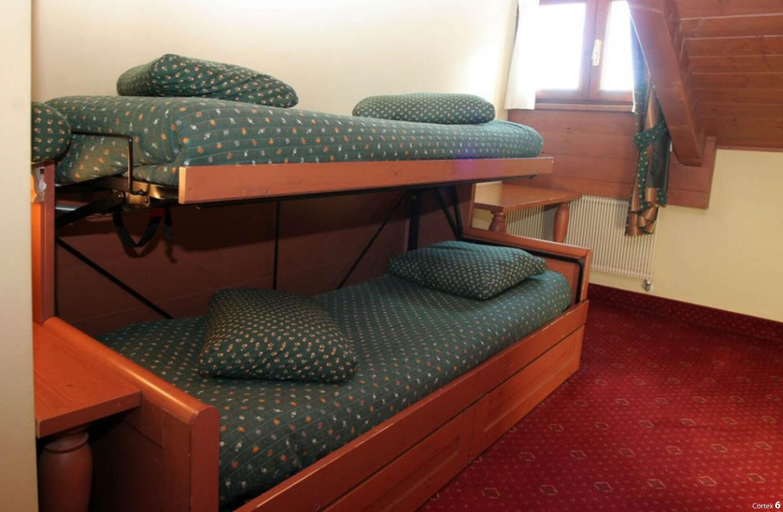 Others 3, Apartment in Ponte di Legno, Brescia