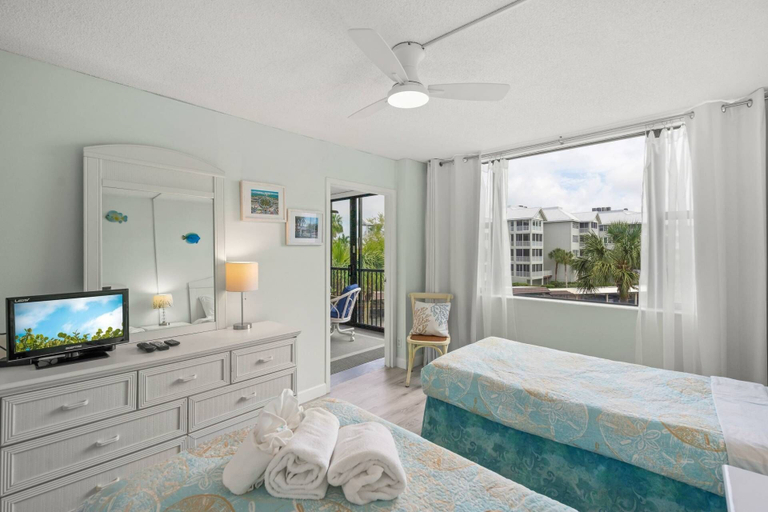 Bedroom 3, Harbor Towers 3rd Fl 2 Bedroom Bay View, Sarasota