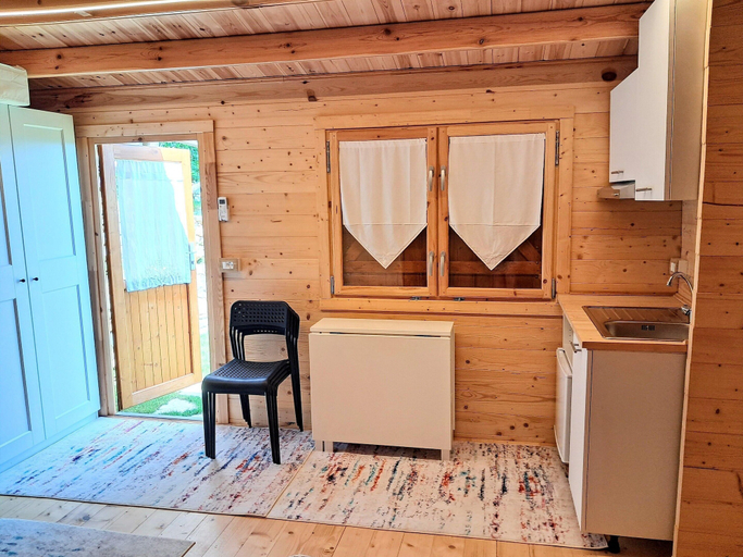 Dining, Village Holiday House With a Pool, Savona