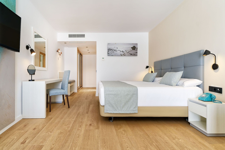 Bedroom 3, Hotel Las Costas, Las Palmas