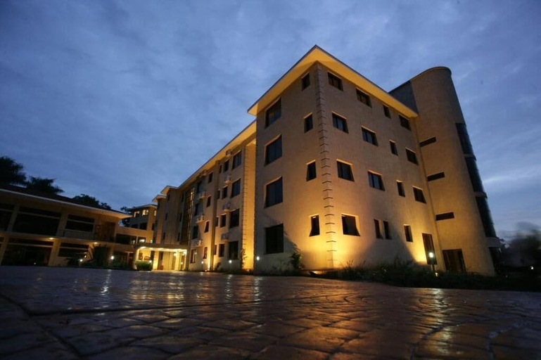 Exterior 3, Hotel 33 Kampala, Kampala