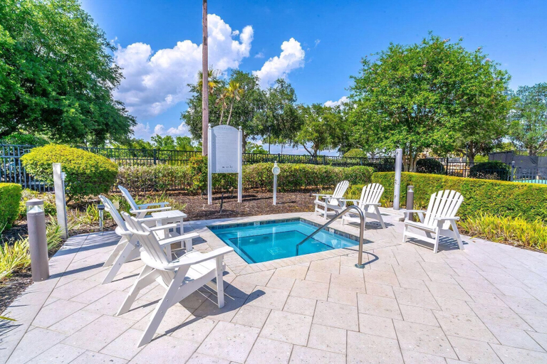 Sport & Beauty 1, 840 Reunion, Osceola