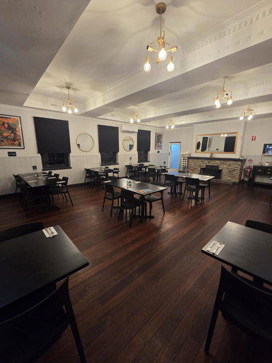 Food & Drinks, The Rec Hotel Waroona, Waroona