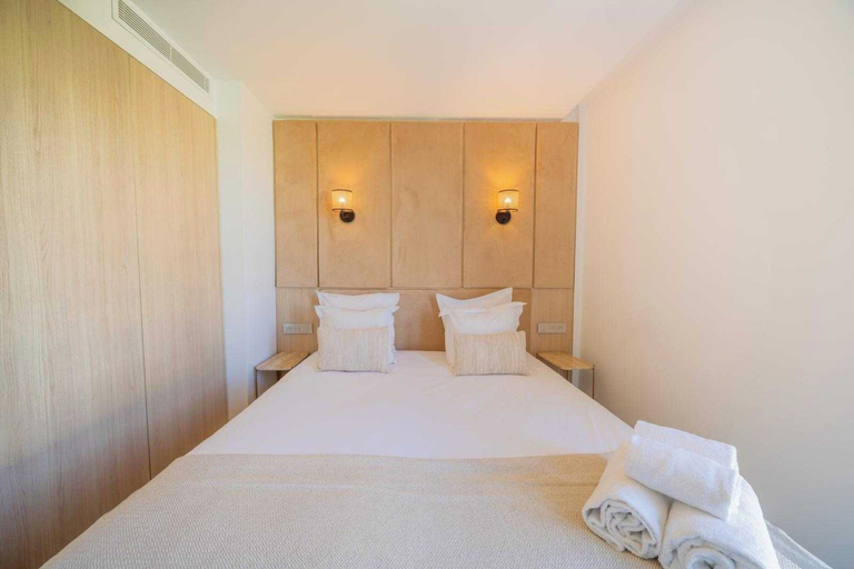 Room 5, Modern Cocoon 2br/6p - Saint Tropez, Var