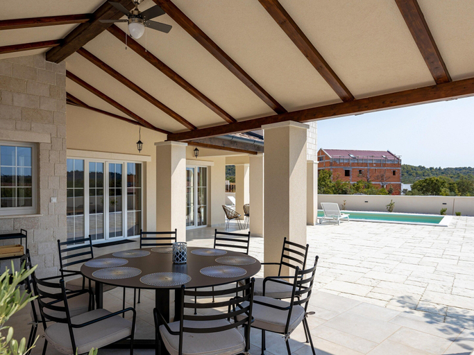 Balcony 4, Villa Royal Stone With Pool in Jezera, Tisno