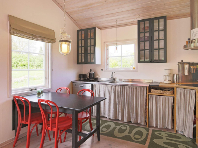 Others 4, 6 Person Holiday Home in Dronningmolle, Gribskov
