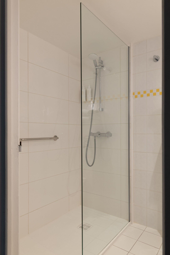 Bathroom, Le Colisee, Paris