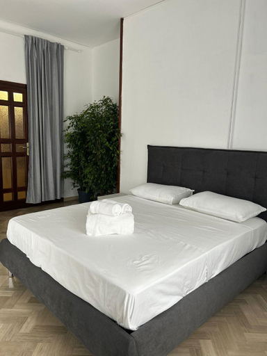 Bedroom 3, Villa Toscana, Lucca