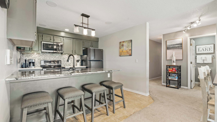 Private kitchen 5, Sunset Ridge Private Patio, Camden