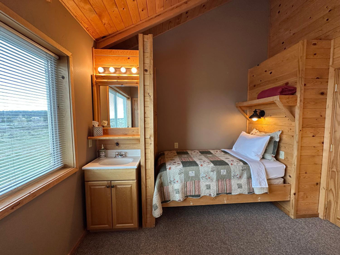 Bedroom 3, Mount Peale Country Inn, San Juan