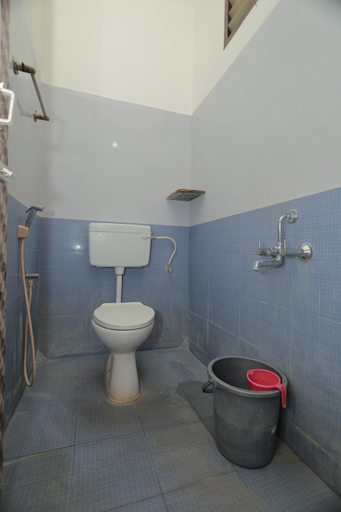 Bathroom, Hotel Aljemin, Kanniyakumari