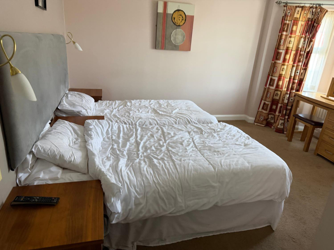 Bedroom 5, The Moorings, Durham