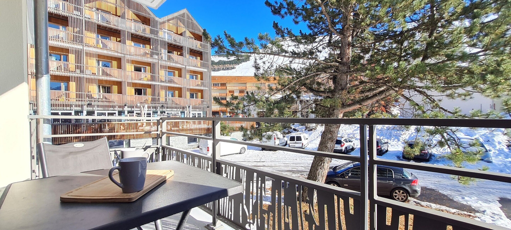 View from property 3, Mountain Home, Balcony & Ski Access, Isère