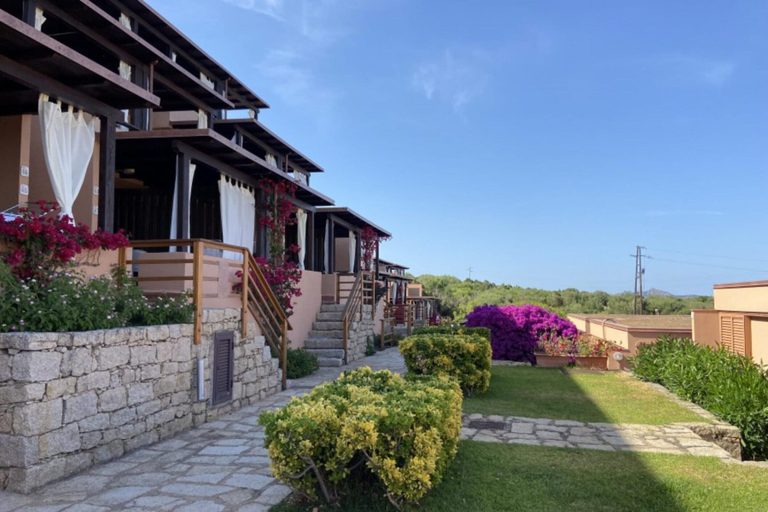Property grounds 5, Cannigione di Arzachena Apartment for 5, Olbia-Tempio