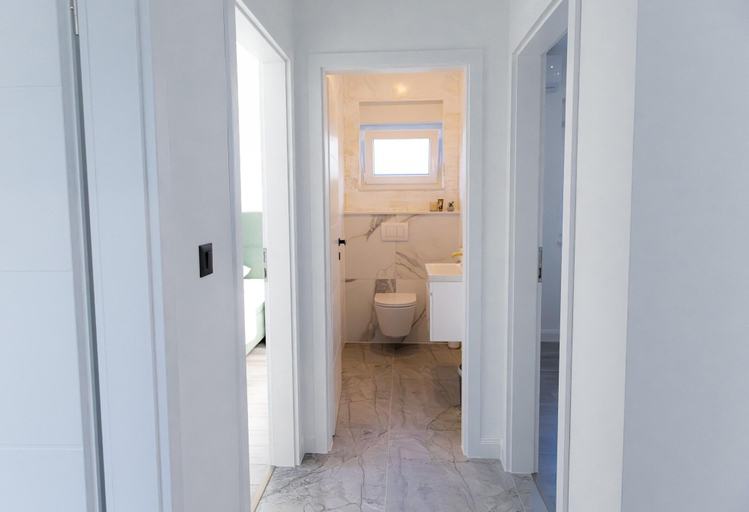 Bathroom 2, Tranquil Holiday Home With in Stankovci, Stankovci