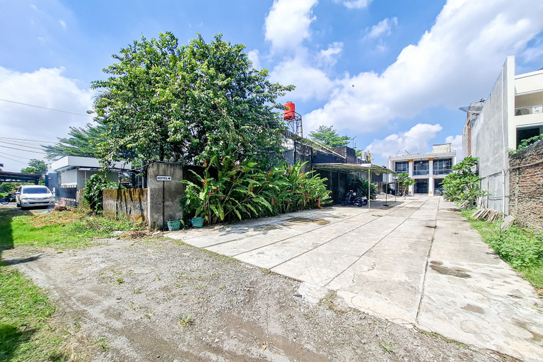 Exterior 4, Hotel Permata Mayang RedPartner, Sukoharjo