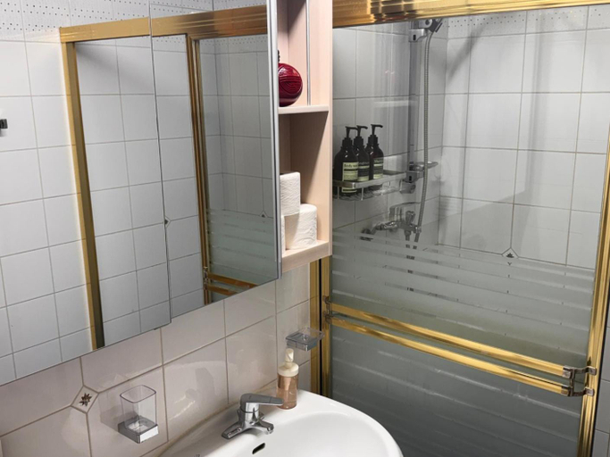 Bathroom 2, Posh_HongDae, Mapo