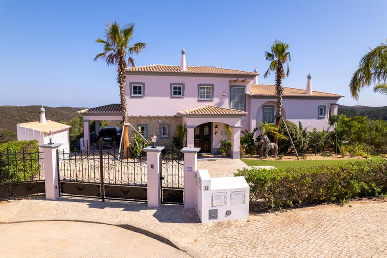 Exterior 5, Private Bedroom in a Luxurious Villa, Budens, Vila do Bispo