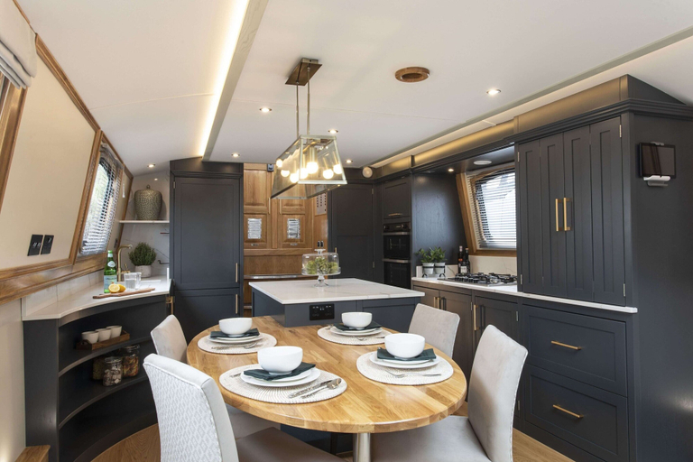 Private kitchen, Schwimmendes Wohnboot in Berlin, Berlin