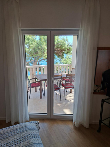 Bedroom 2, Apartments Elvira, Jelsa
