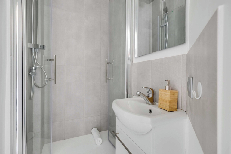 Bathroom 2, Cozy Apartment 1b/2p - Paris 14th, Paris