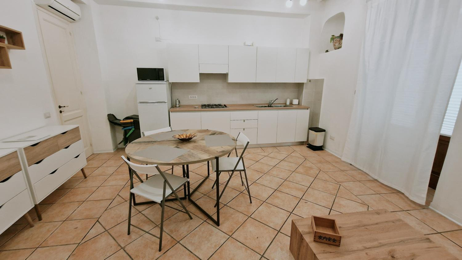 Others 5, Smart Nest Lipari, Messina