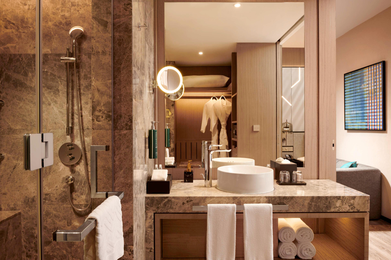 Bathroom 5, DoubleTree by Hilton Shah Alam i-City, Shah Alam