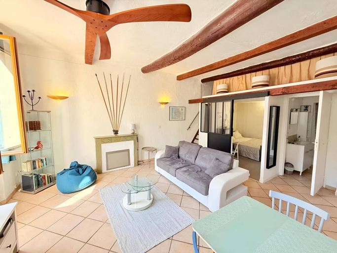 Others 3, Apartment in the center of Antibes, Alpes-Maritimes