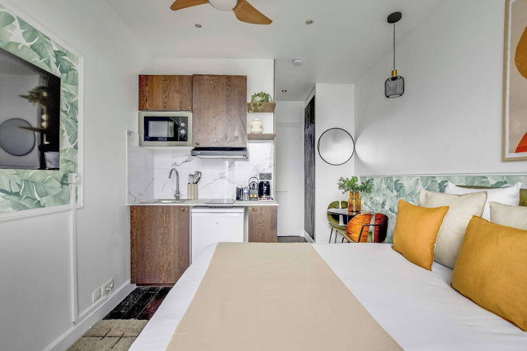 Room 3, Charming Studio Apartment 2P - Nation, Paris
