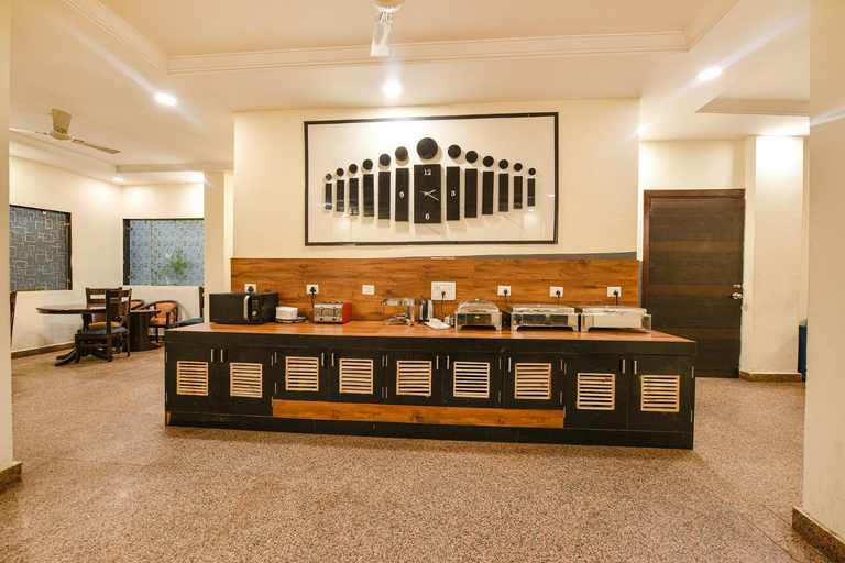 Food & Drinks 5, Fabhotel Palm Majestic, Delhi