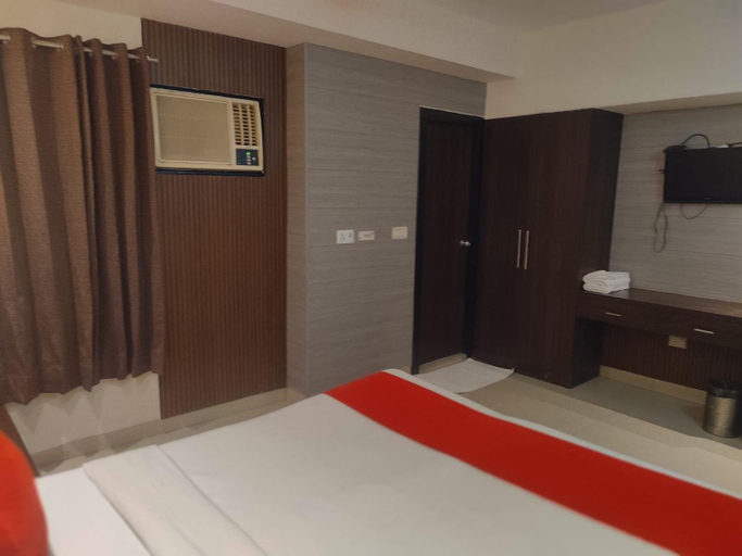 Others 4, Hotel Shelter- 150 M From Lucknow Railway Station  , Lucknow