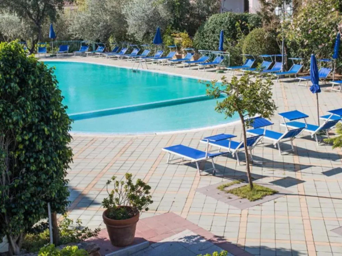 Pool 2, Studio in Meernahe auf Sardinien, Nuoro